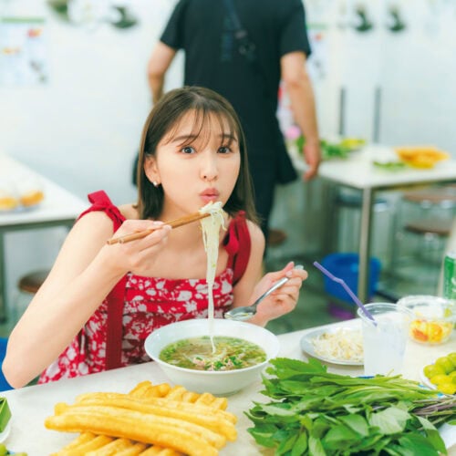 玉井詩織1st写真集「たまゆら」