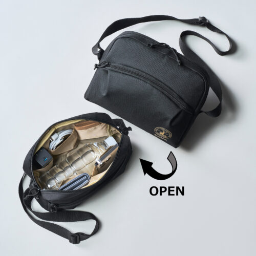 コンパクトながらもしっかりと荷物を入れられる