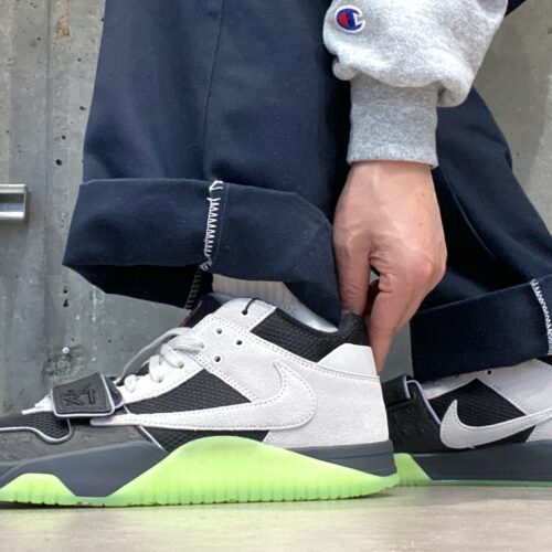 Travis Scott × Chase B × Nike（トラヴィススコット × チェイスB × ナイキ）のジャンプマンジャック TR CJ1 T-Rexx 