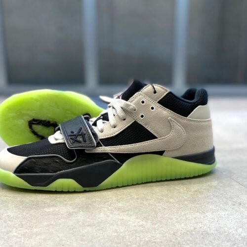 Travis Scott × Chase B × Nike（トラヴィススコット × チェイスB × ナイキ）のジャンプマンジャック TR CJ1 T-Rexx 