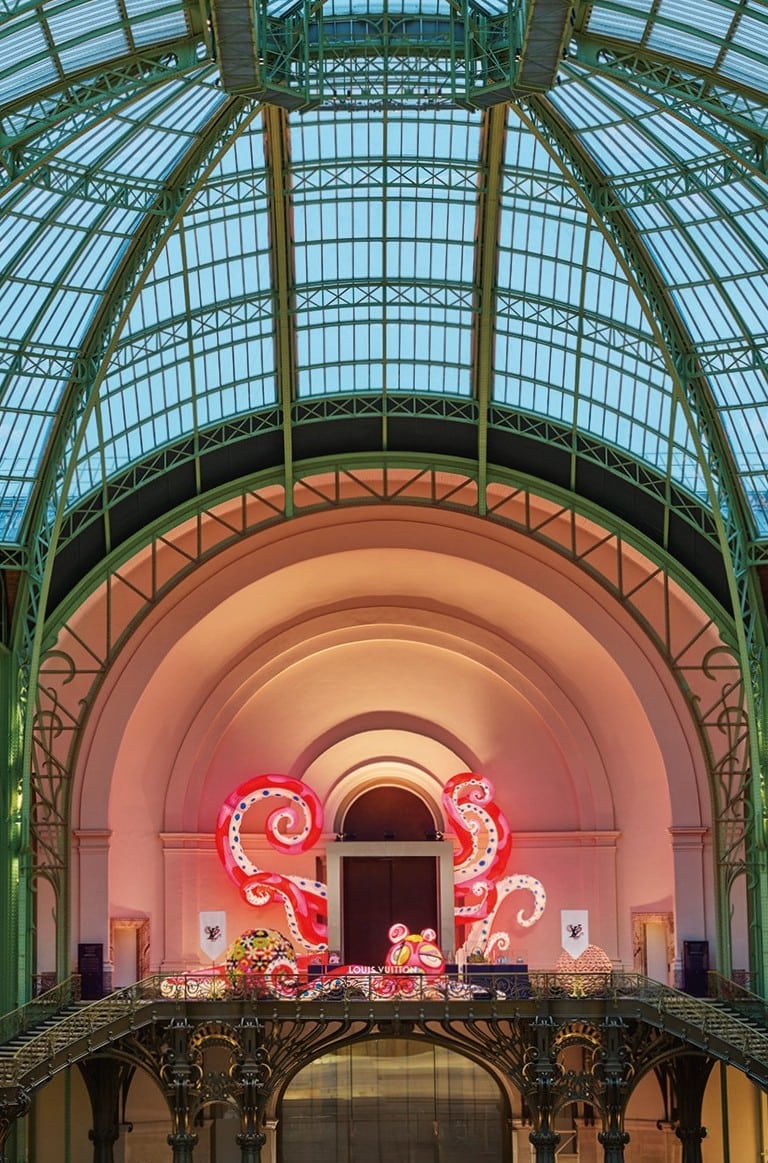 ルイ・ヴィトンがフランスの「アート・
バーゼル・パリ2025」(25年10月開催)で発表した「アーティーカプシーヌ 第7段 - ルイ・ヴィトン × 村上隆 コレクション」