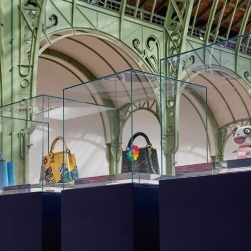 ルイ・ヴィトンがフランスの「アート・ バーゼル・パリ2025」(25年10月開催)で発表した「アーティーカプシーヌ 第7段 - ルイ・ヴィトン × 村上隆 コレクション」