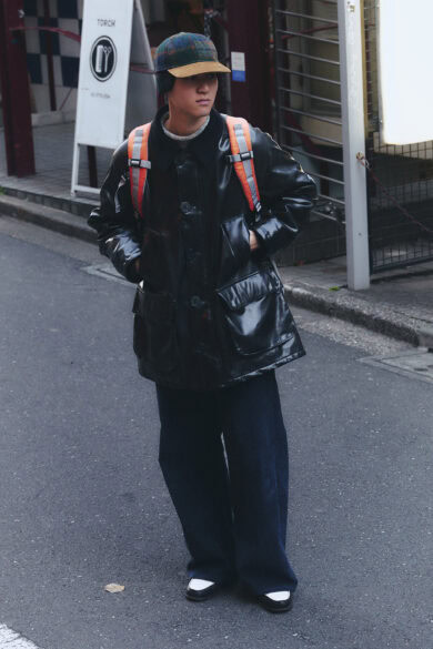 【スナップ】イタリア生まれのマリンウェアブランドのアウターで「トップスゆったり」シルエットを構築