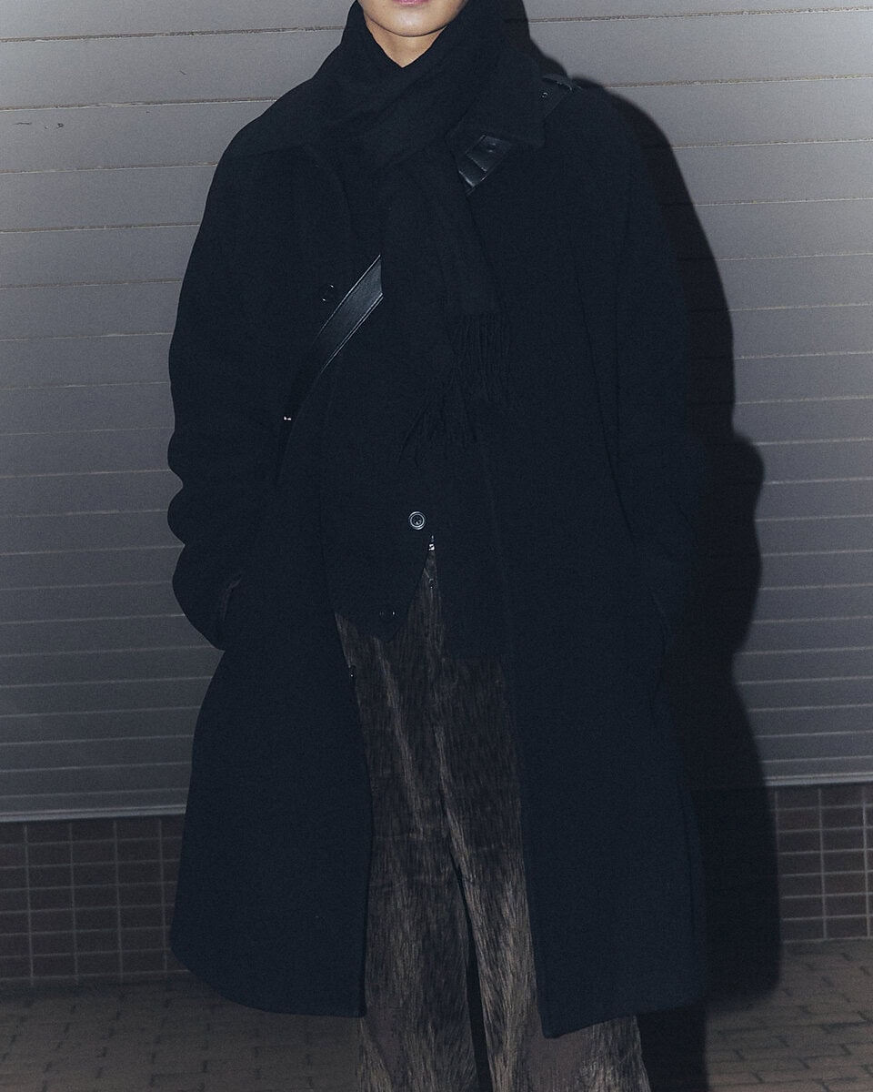 【スナップ】気鋭の韓国ブランドをふんだんに取り入れた大人のシックコーデ