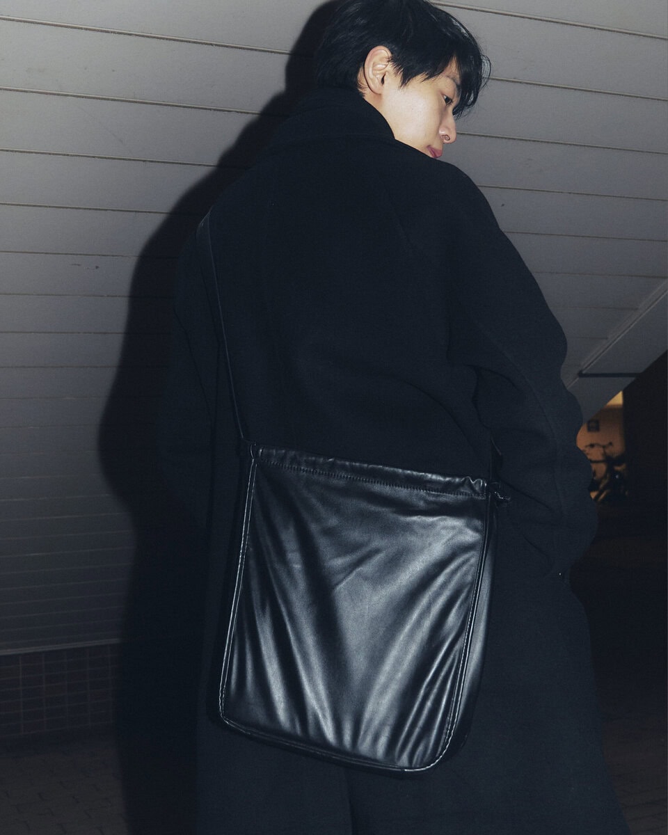 【スナップ】気鋭の韓国ブランドをふんだんに取り入れた大人のシックコーデ