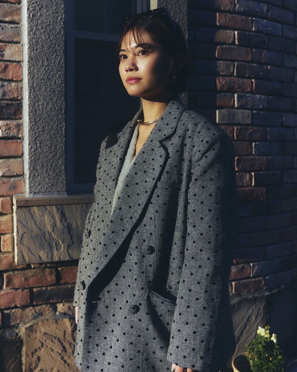 【スナップ】グレーを基調にした大人っぽヴィンテージコーデ