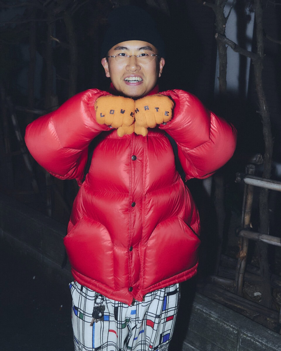 【スナップ】イベントごとが多い年末年始は気分をアゲる色&アイテムづかいが吉