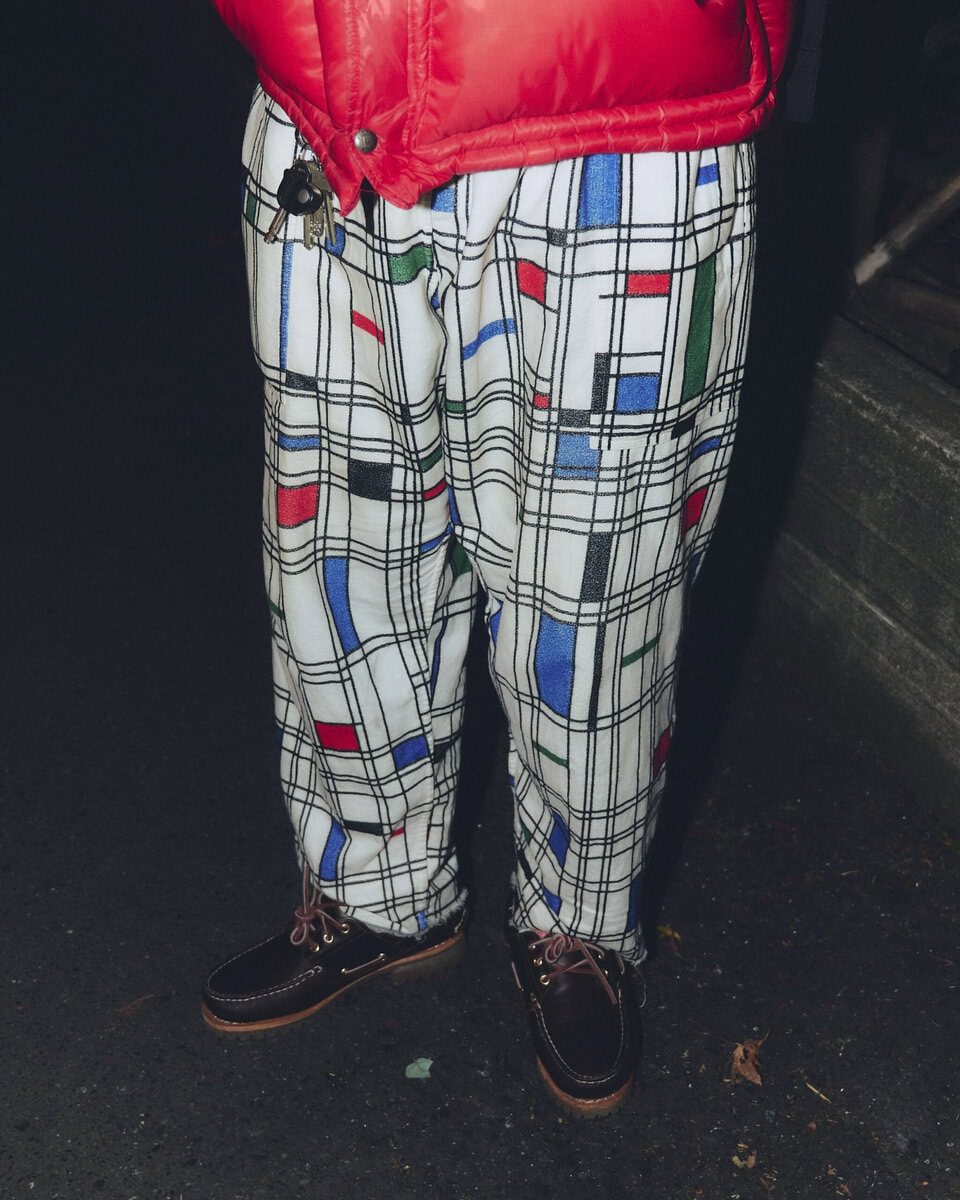 【スナップ】イベントごとが多い年末年始は気分をアゲる色&アイテムづかいが吉