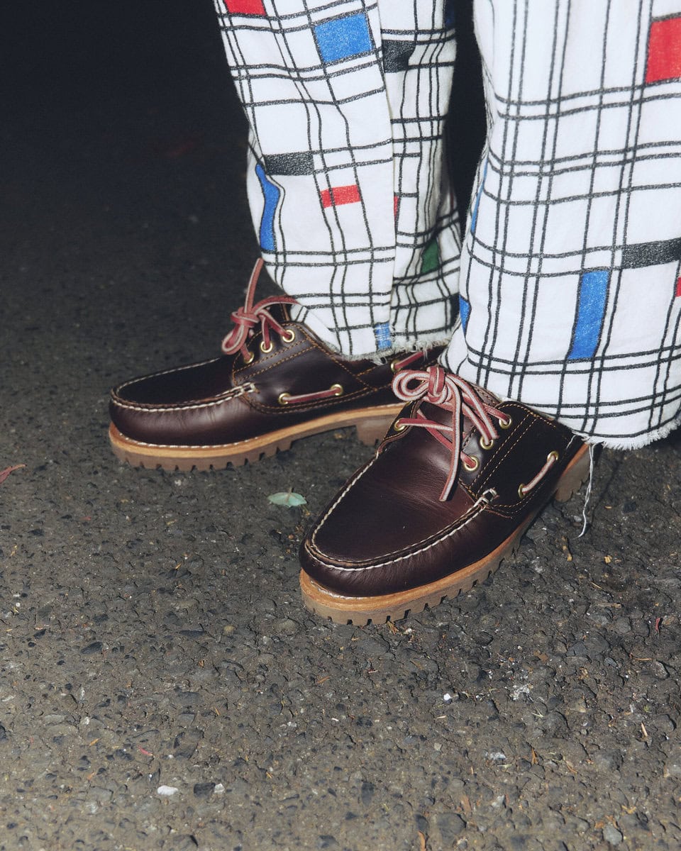 【スナップ】イベントごとが多い年末年始は気分をアゲる色&アイテムづかいが吉