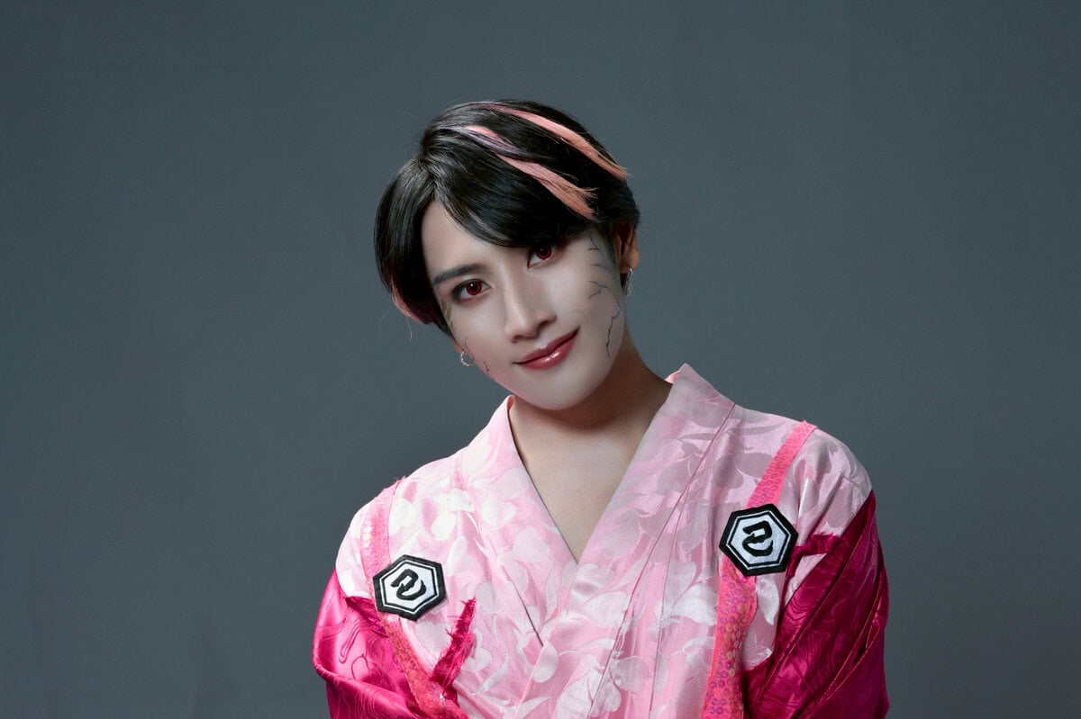 ゾンビドラマ『DARK13 踊るゾンビ学校』でのAERON