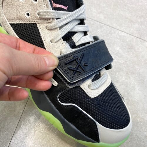 Travis Scott × Chase B × Nike（トラヴィススコット × チェイスB × ナイキ）のジャンプマンジャック TR CJ1 T-Rexx 