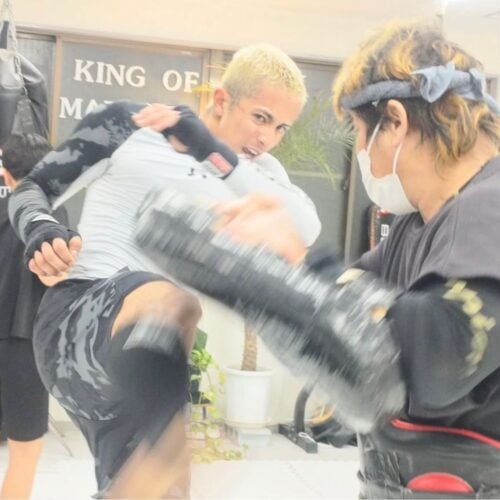 「キックボクシングのキツさがやみつき」モデル・シャーンが目指すプロの道と、心を整える成田山新勝寺への感謝