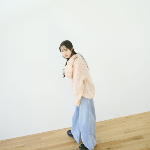 1st写真集『うたかた』を発売した野中ここな