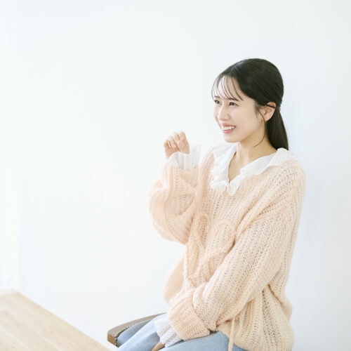 1st写真集『うたかた』を発売した野中ここな