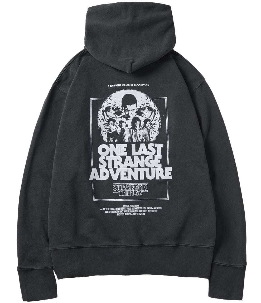 ジュンと『ストレンジャー・シングス』のコラボアイテム（ジップパーカ）