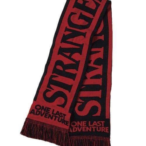 ジュンと『ストレンジャー・シングス』のコラボアイテム（マフラー）