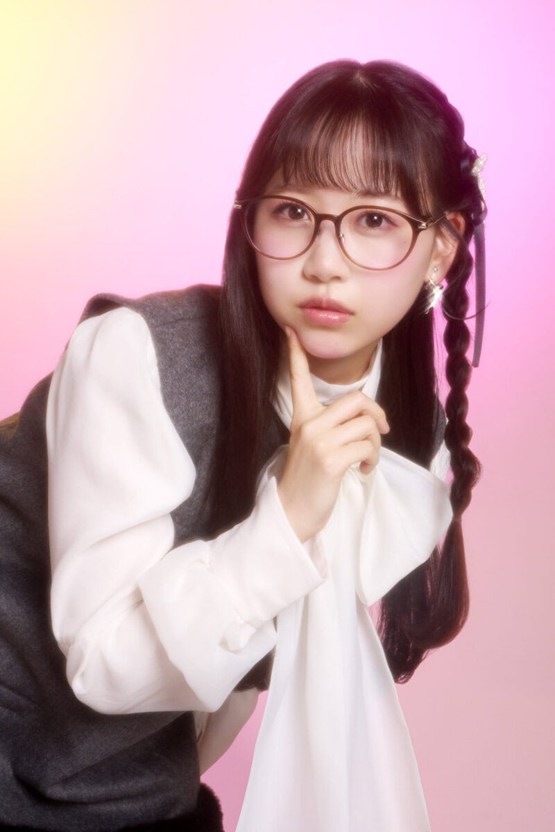 絶妙なサイズ感で、お顔バランスをきゅっと可愛く。プラスチック×メタル素材の欲張りコンビネーションフレームなので、いつだってビジュ盛れな私に。