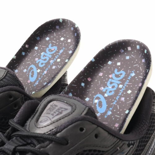 アシックス スポーツスタイルの「ゲル-カヤノ 12.1 アトモス “ラデン（螺鈿）”」¥28,600