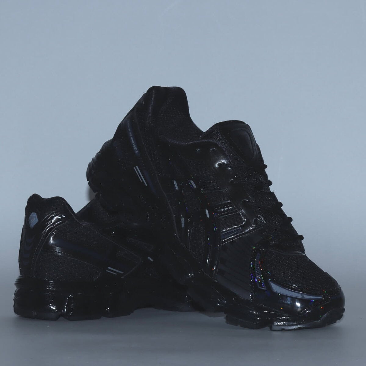 アシックス スポーツスタイルの「ゲル-カヤノ 12.1 アトモス “ラデン(螺鈿)”」¥28,600