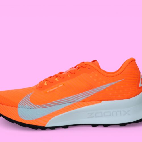 ナイキの「ACG ウルトラフライ トレイル」¥36,080