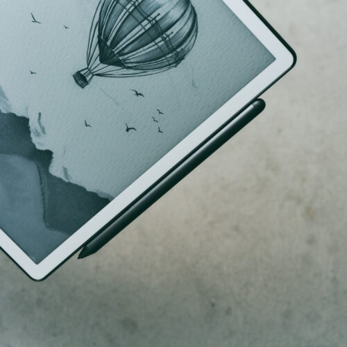 ペンは磁力でくっつきます