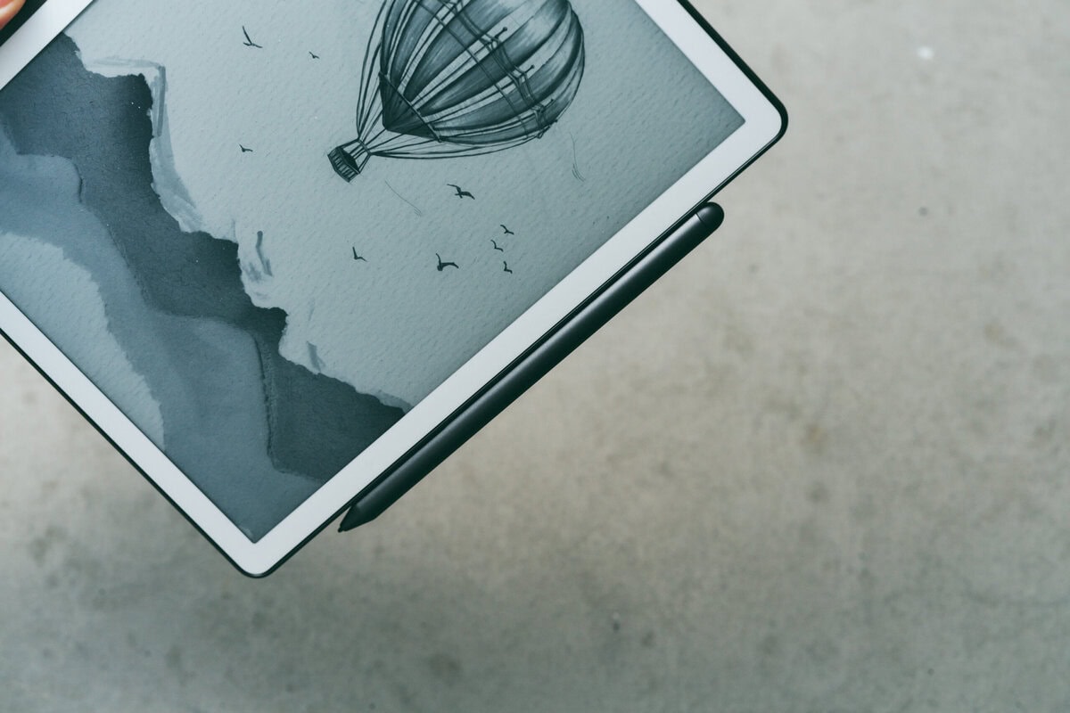 ペンは磁力でくっつきます