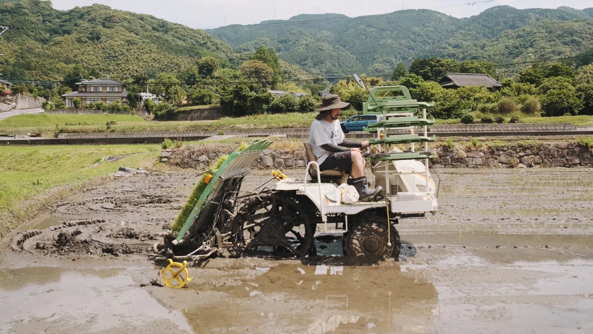ご飯のお供専門家長船クニヒコさんの田植え