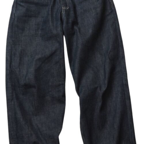 UNDER THE SUNスタッフ、ブランドディレクター・谷田誠人のベストバイ　HENRY’SのROUNDED JEANS