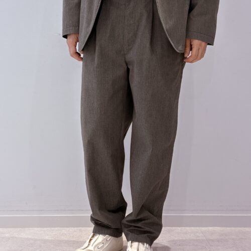 GU×UNDERCOVER ワイドテーパードパンツ 試着