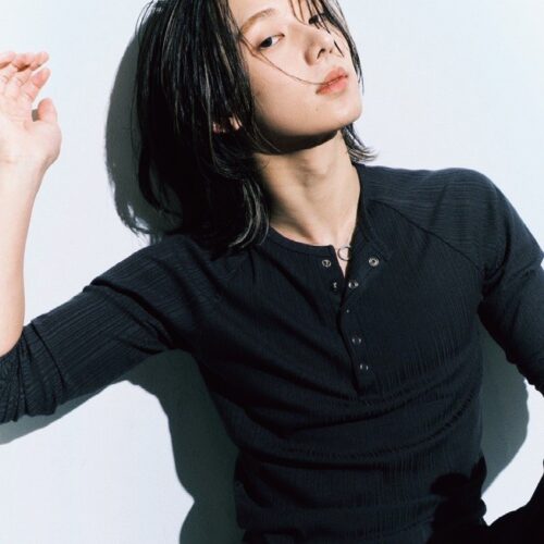 今っぽ髪の必須条件 “シースルーバング×ミディアムヘア”