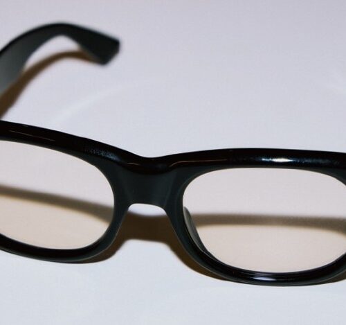 モデル、DJ・井上ヤマトさんのベストバイ Saint Laurentのメガネ