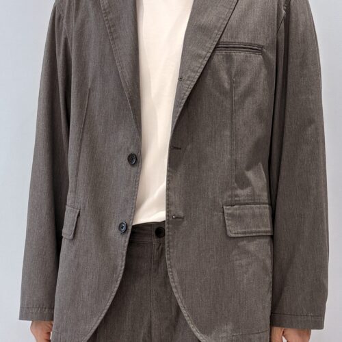 GU×UNDERCOVER テーラードジャケット 試着