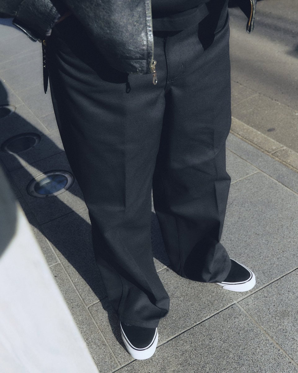 【スナップ】顔周りのアイテム＝ニットキャップ、サングラスをCOOTIE PRODUCTIONSで揃えて演出するのは“漢”