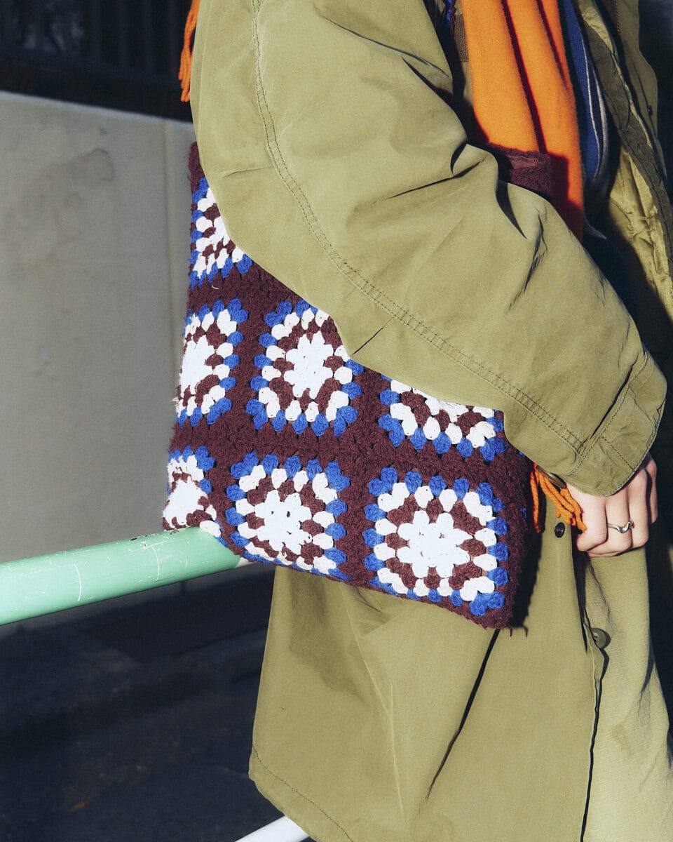 【スナップ】同系色のミリタリーで揃えて、“柄モノ”のシューズやカバンでアクセントを