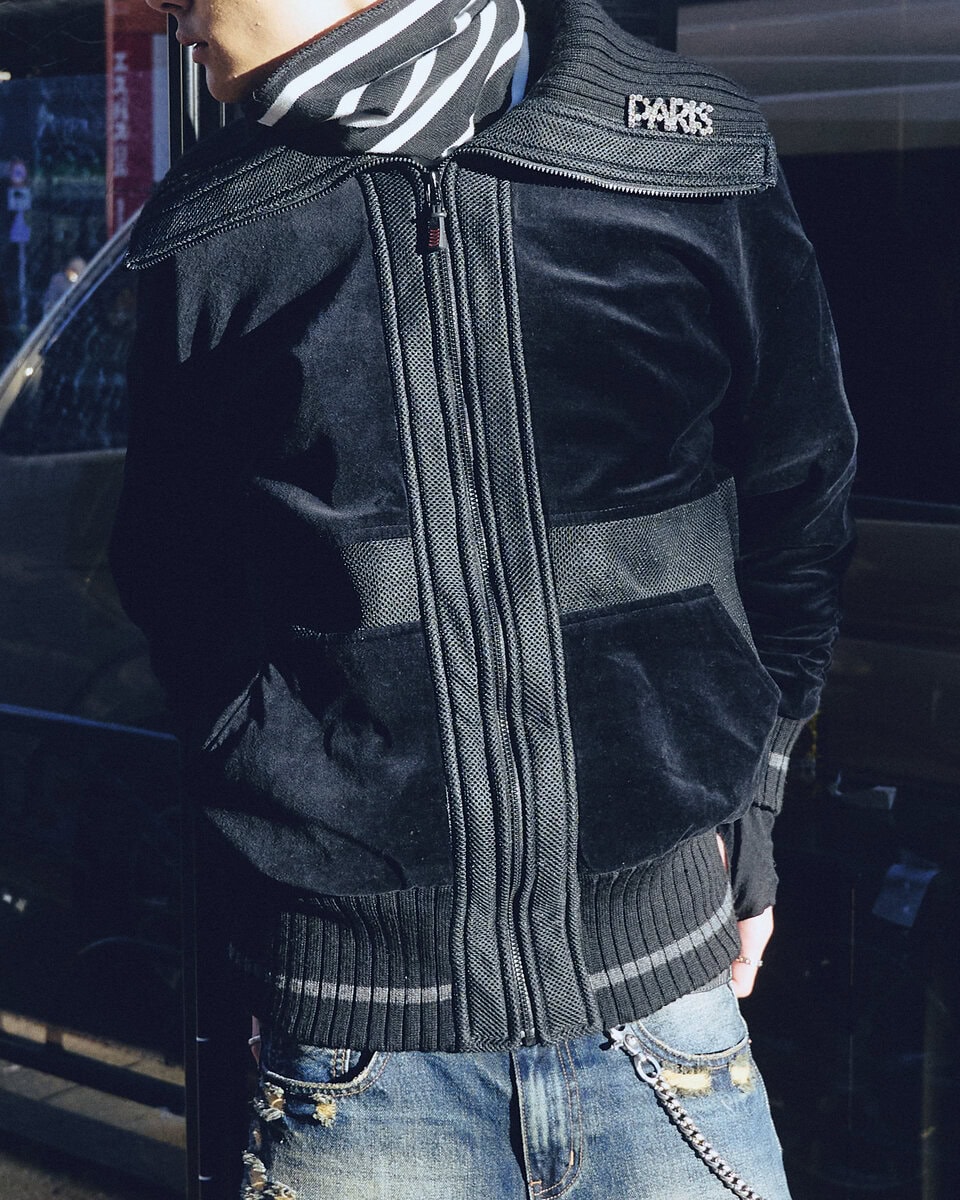 【スナップ】ダークな要素に可愛さも足して。サイズはジャストにキレイめに