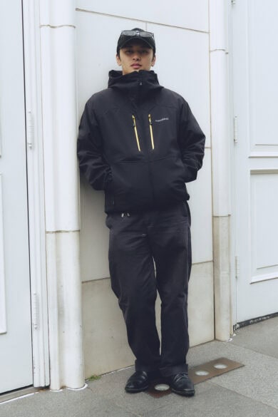 【スナップ】ひとひねり効いたバイカーファッション。アウトドアブランドに革靴のミスマッチ感を演出