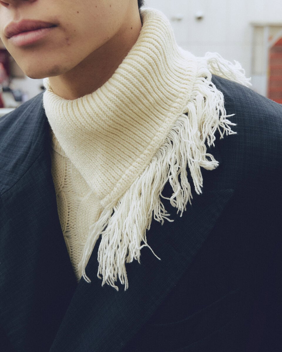 【スナップ】オーバーサイズのジャケットメイン。絞りのアクセントでブーツインデニムに