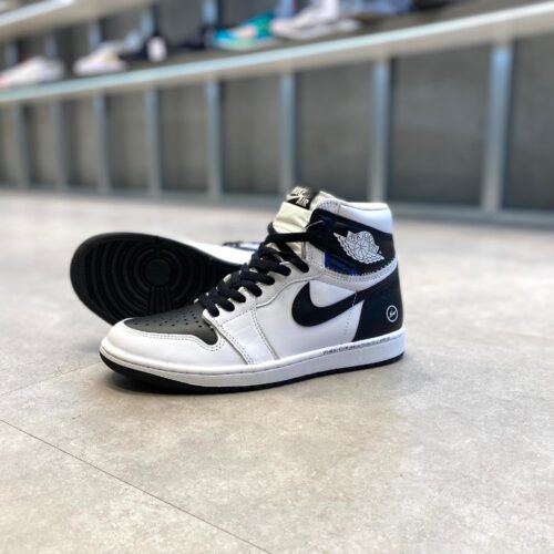 fragment design × UNION × Nike(フラグメントデザイン × ユニオン × ナイキ)のエアジョーダン1 レトロ ハイ OG
