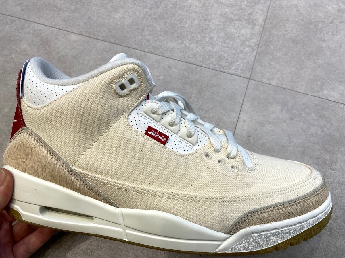 Levi's × Nike（リーバイス × ナイキ）のエアジョーダン3 レトロ SP "エクリュデニム" (リーバイスタブ)