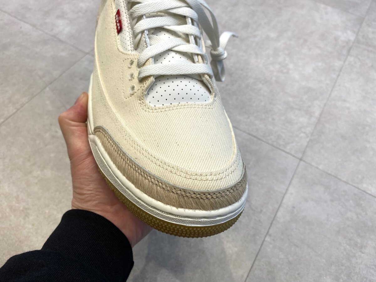 Levi's × Nike（リーバイス × ナイキ）のエアジョーダン3 レトロ SP "エクリュデニム" (リーバイスタブ)