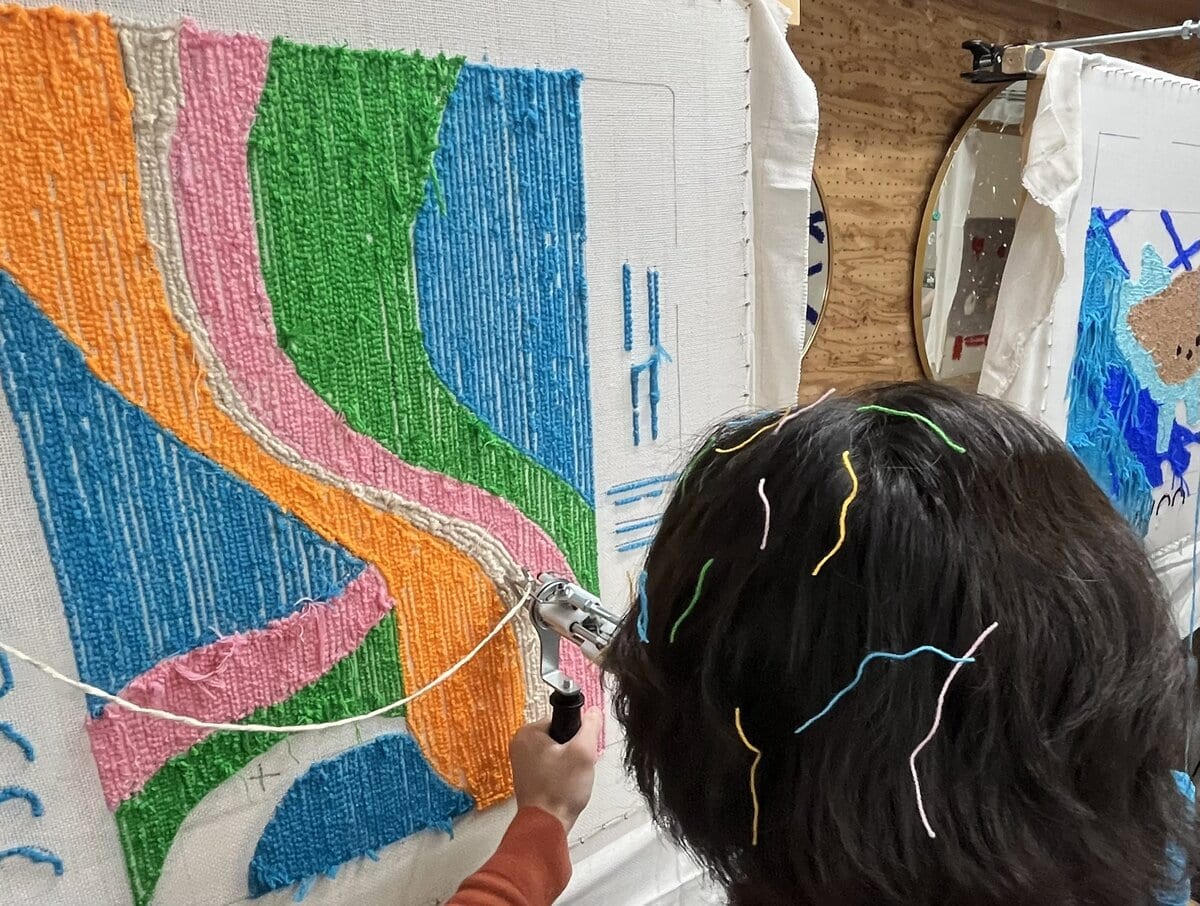 スマホを置いて「無」になる4時間。Z世代の間でタフティングが流行している“納得の理由”を徹底解説