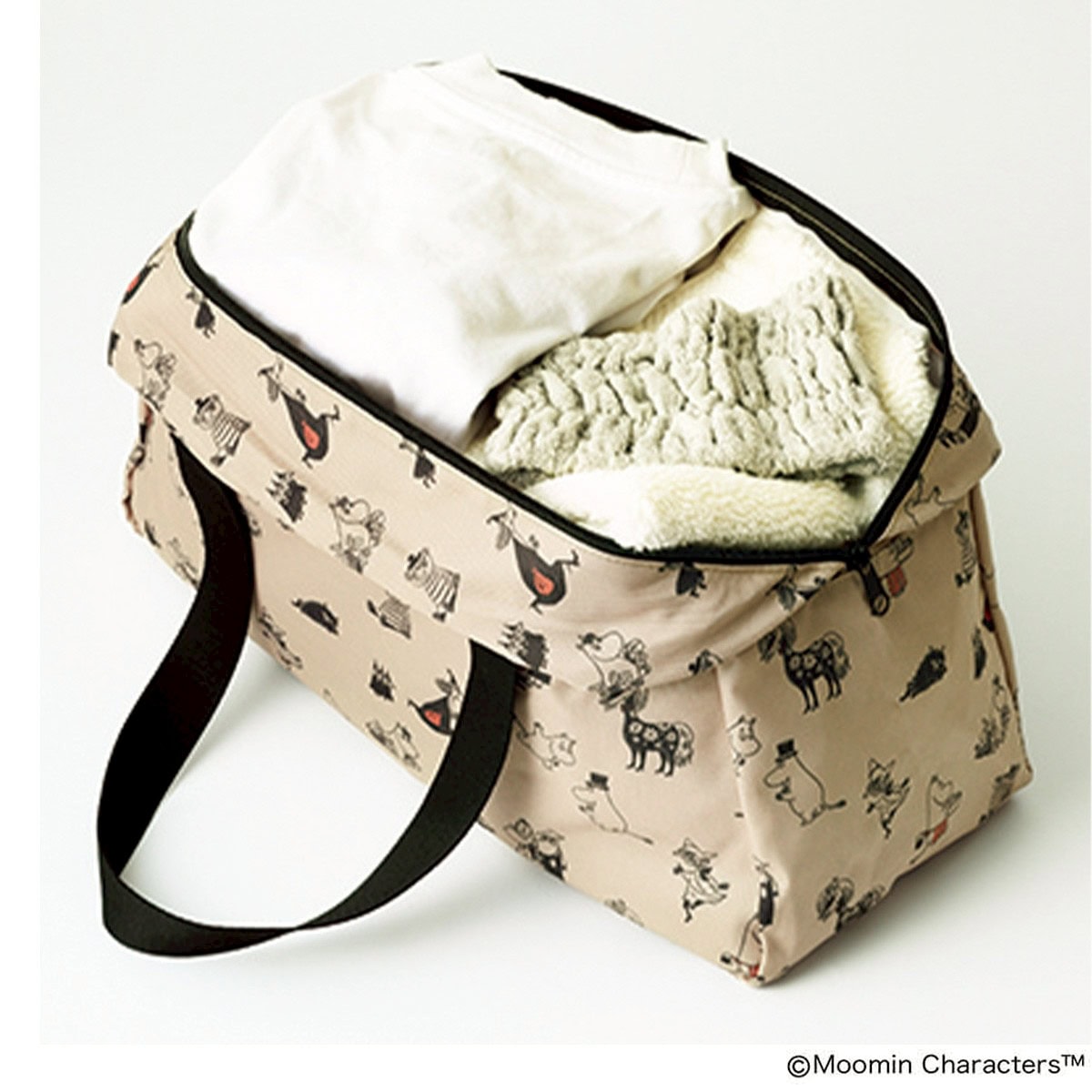 ムーミン×サマンサ モスモスの旅アイテムが「便利すぎる」と話題!リンネル4月号の「大型ボストン」&「衣類圧縮ケース」付録の優秀具合をレポート