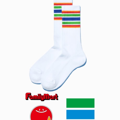 創業45周年を迎えるファミリーマート。それを記念し、5周年となるファミリーマートのオリジナルアパレルブランド「コンビニエンスウェア」からソックスとハンカチがリリースする。