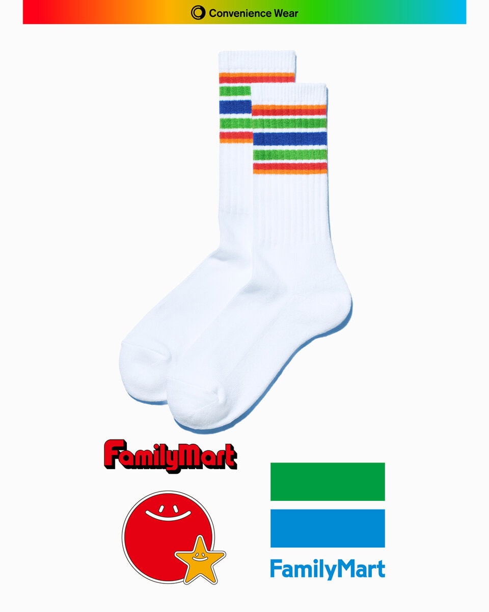 創業45周年を迎えるファミリーマート。それを記念し、5周年となるファミリーマートのオリジナルアパレルブランド「コンビニエンスウェア」からソックスとハンカチがリリースする。