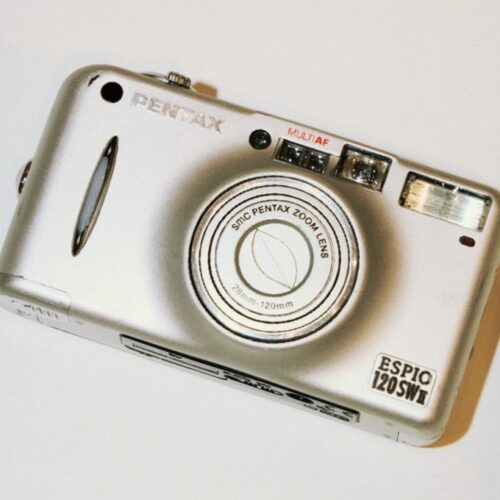 ダンス＆ボーカルグループ「THE JET BOY BANGERZ（TJBB）」TAKIさんのベストバイ　PENTAXのフィルムカメラ