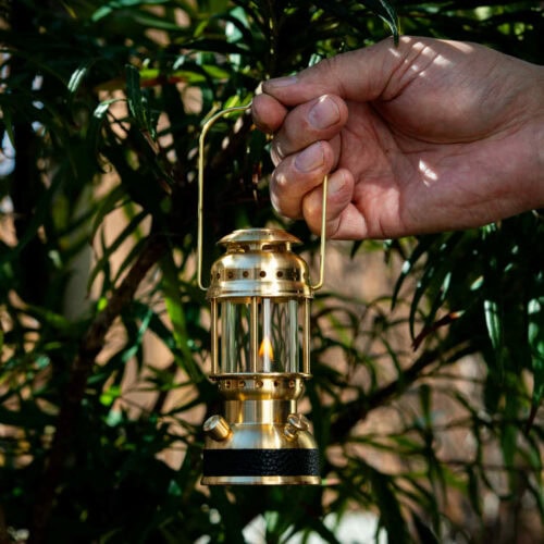 LEDランタンとオイルランタンの両方で使用できる革新的な2wayランタン「まほろば」