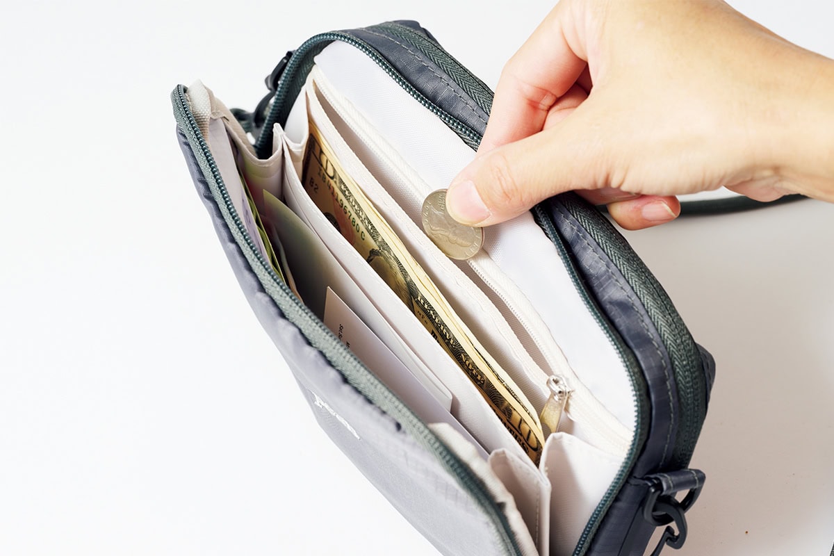 「スノーピーク」×高山 都さん「たっぷり収納力のお財布ショルダーバッグ」が付録のリンネル2026年6月号付録