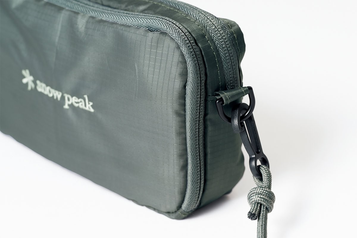 「スノーピーク」×高山 都さん「たっぷり収納力のお財布ショルダーバッグ」が付録のリンネル2026年6月号付録