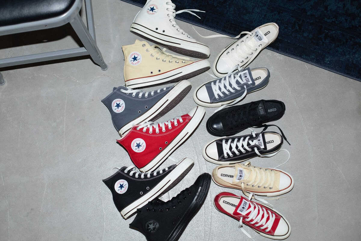 CONVERSE(コンバース)は、2025年10月より順次刷新を進めてきたALL STARにおいて、履き心地を進化させた新基準モデルの新カラーとして「ナチュラルホワイト」「ブラックモノクローム」を新たに追加。これにより、「定番カラー」の刷新が完成を迎える。