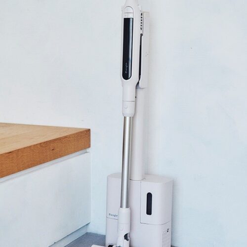 エディオンのスティック掃除機『e angle ダストステーション付きクリーナー』